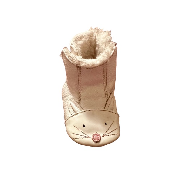 Jack & Lily white fleece lined bunny boots w/ rubber sole. 18-24m, 6.5. - Picture 11 of 12